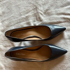 Calvin Klein navy pumps